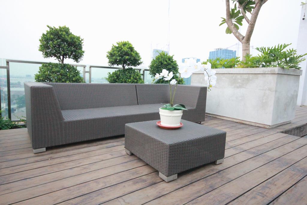 Harvia Suites Kebon Jeruk Jakarta Exterior photo