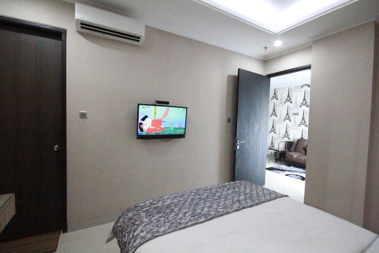 Harvia Suites Kebon Jeruk Jakarta Exterior photo