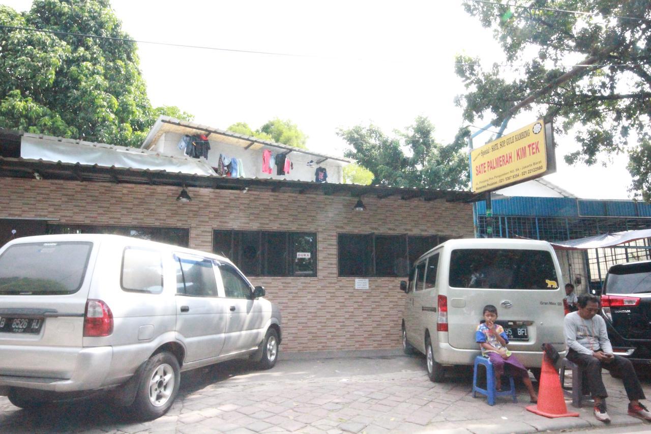 Harvia Suites Kebon Jeruk Jakarta Exterior photo