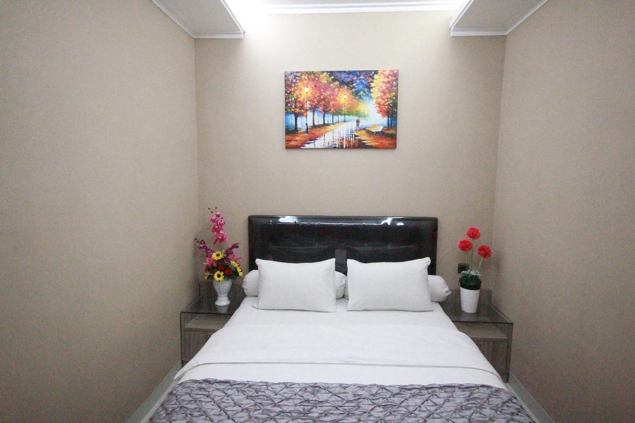 Harvia Suites Kebon Jeruk Jakarta Exterior photo