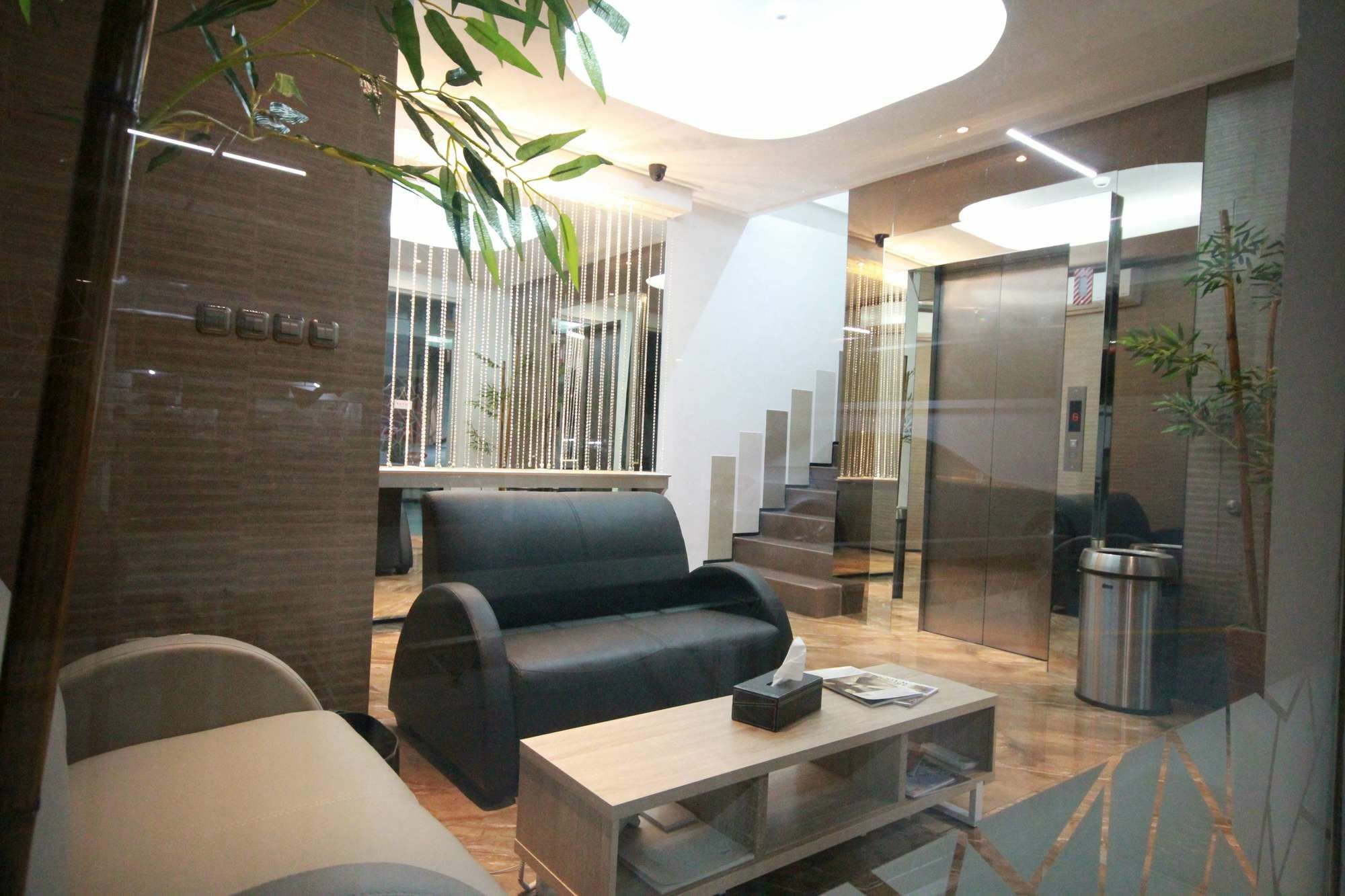 Harvia Suites Kebon Jeruk Jakarta Exterior photo