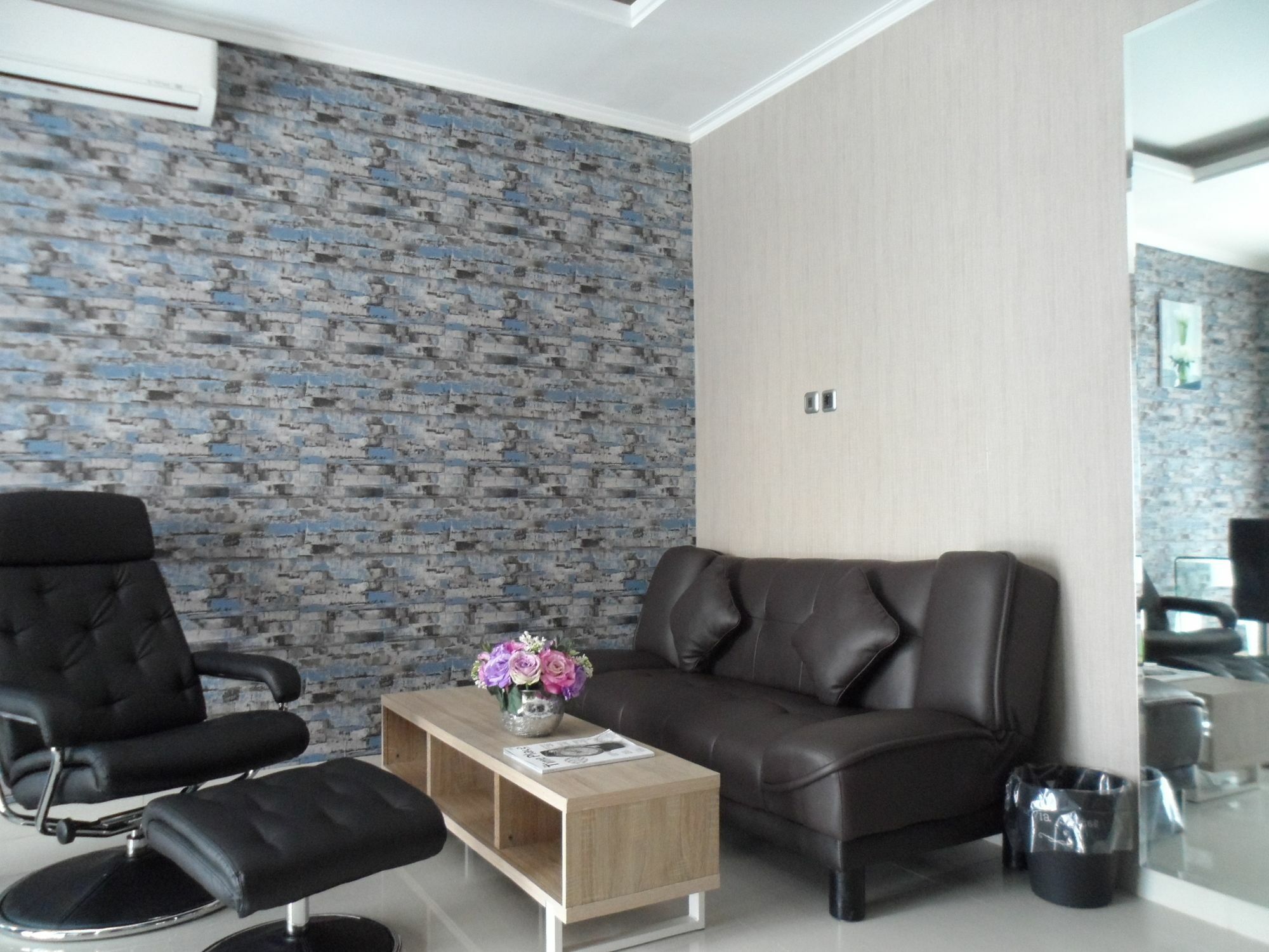 Harvia Suites Kebon Jeruk Jakarta Exterior photo
